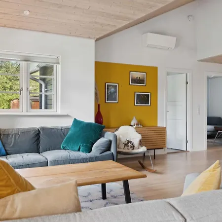 With Near And Nature * Dannemare